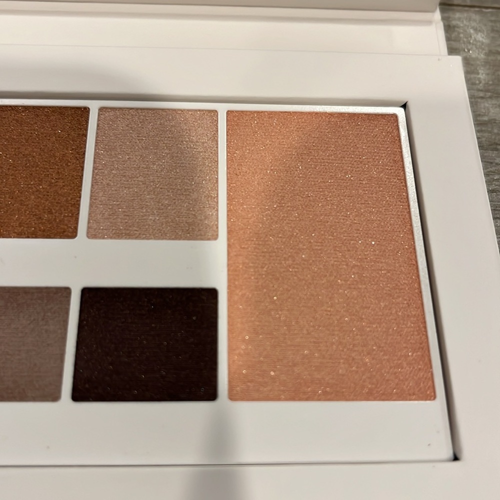 Lancome Eye and Face Palette- 10 eye shows and 1 blush NWT - Picture 2 of 7